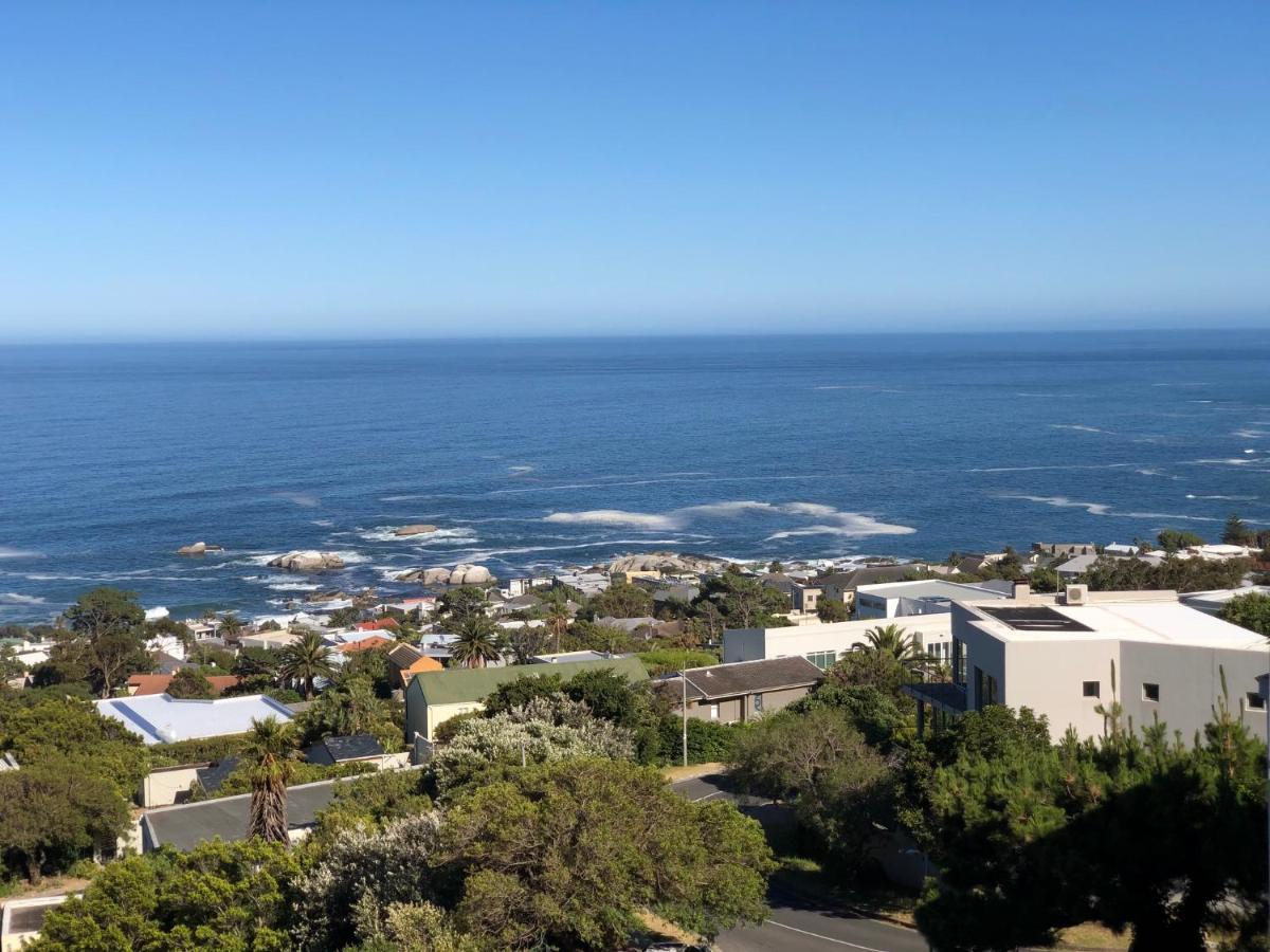 Camps Bay Blue Self-Catering Studios Città del Capo Esterno foto