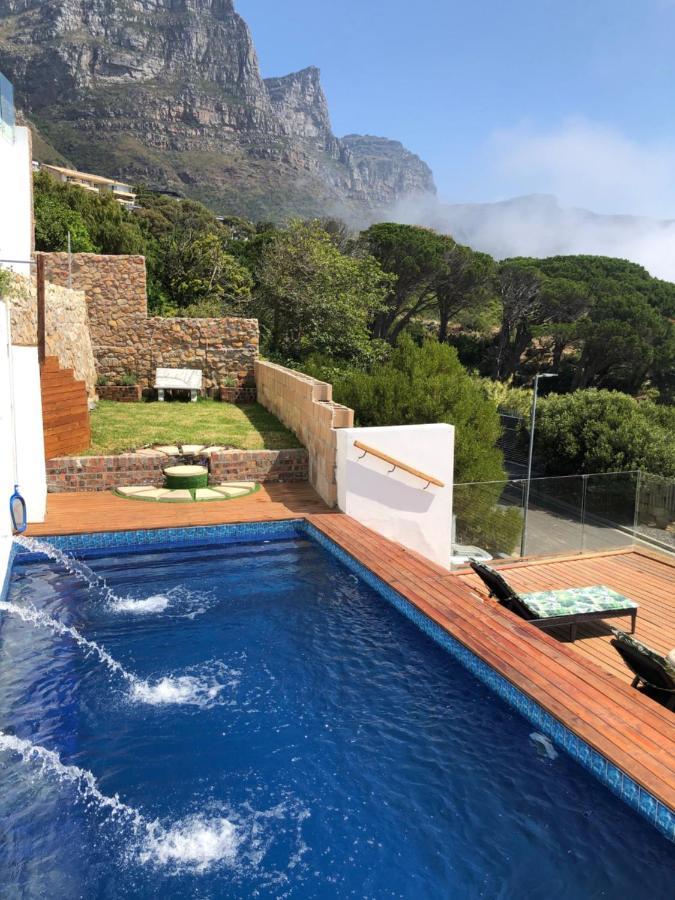 Camps Bay Blue Self-Catering Studios Città del Capo Esterno foto