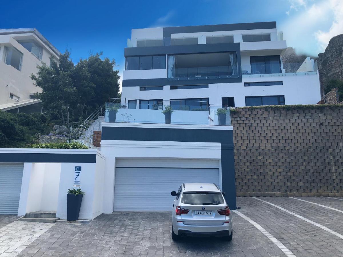 Camps Bay Blue Self-Catering Studios Città del Capo Esterno foto