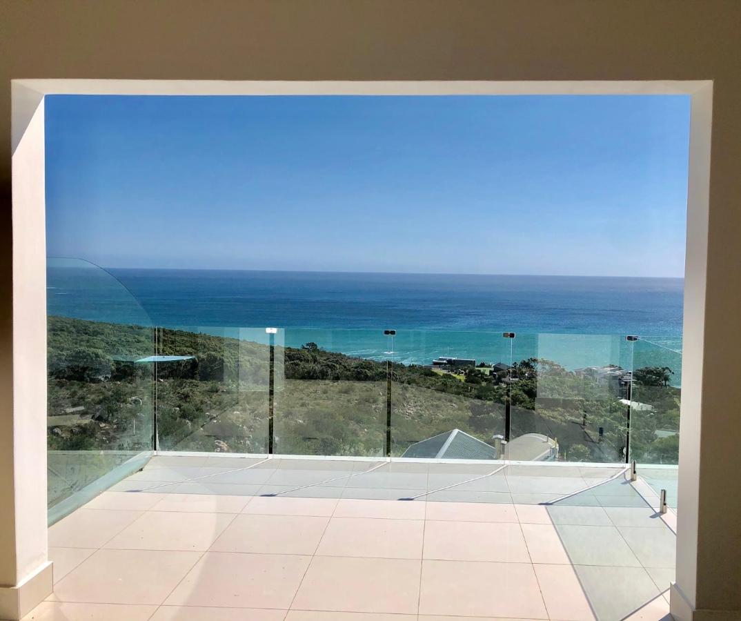 Camps Bay Blue Self-Catering Studios Città del Capo Esterno foto