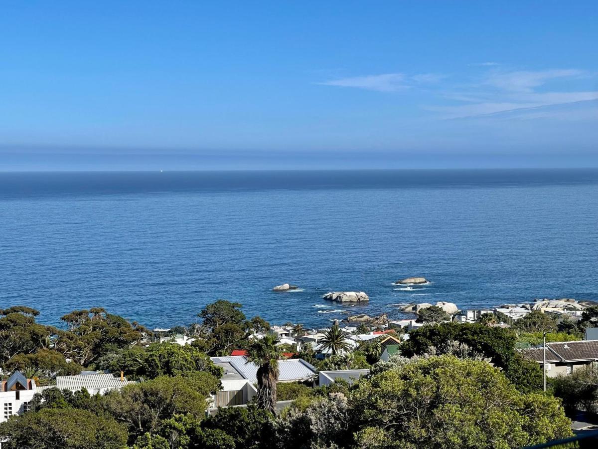 Camps Bay Blue Self-Catering Studios Città del Capo Esterno foto