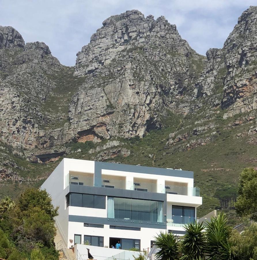 Camps Bay Blue Self-Catering Studios Città del Capo Esterno foto