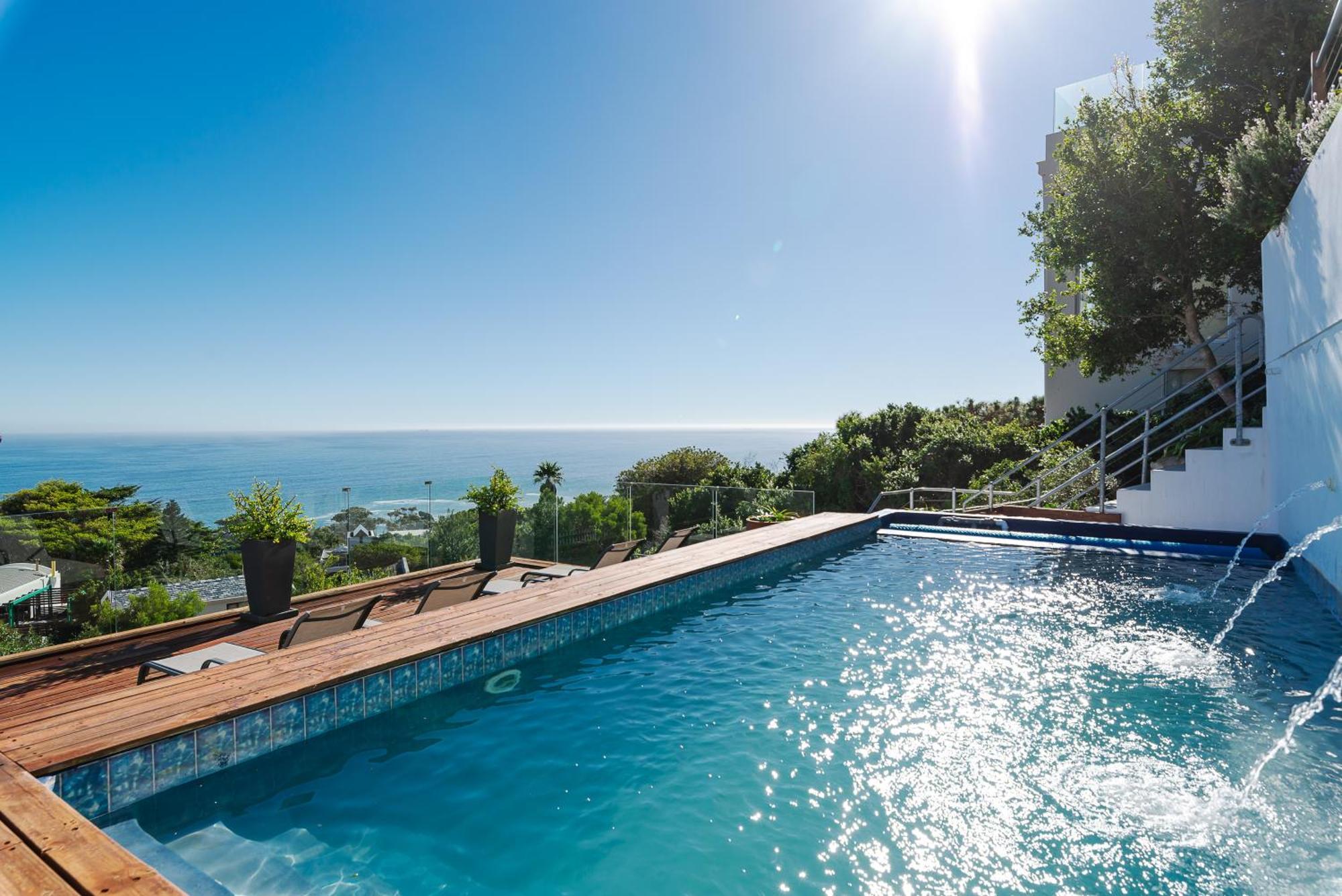Camps Bay Blue Self-Catering Studios Città del Capo Esterno foto